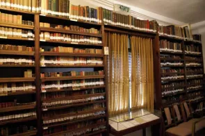 Ben Gurion Biblithek: Ein kleiner Ausschnitt der Bibliothek von Ben Gurion, Israels ersten Premierminister. (Foto: Thomas Egli)