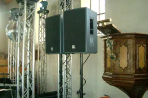 Pop-Musik in der Kirche (Foto: Haru Vetsch)